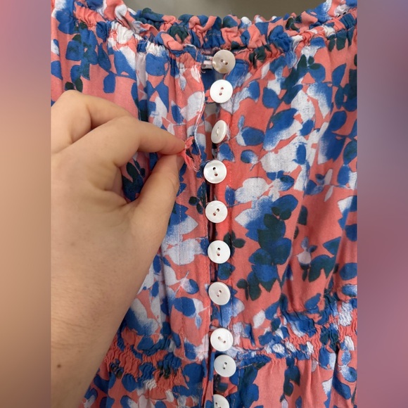 Tiare Hawaii Ryden Maxi Dress pink and blue Hawaiian design abalone buttons - Picture 3 of 4